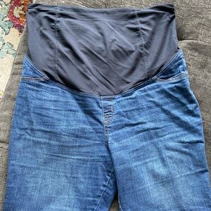 Target brand maternity shorts